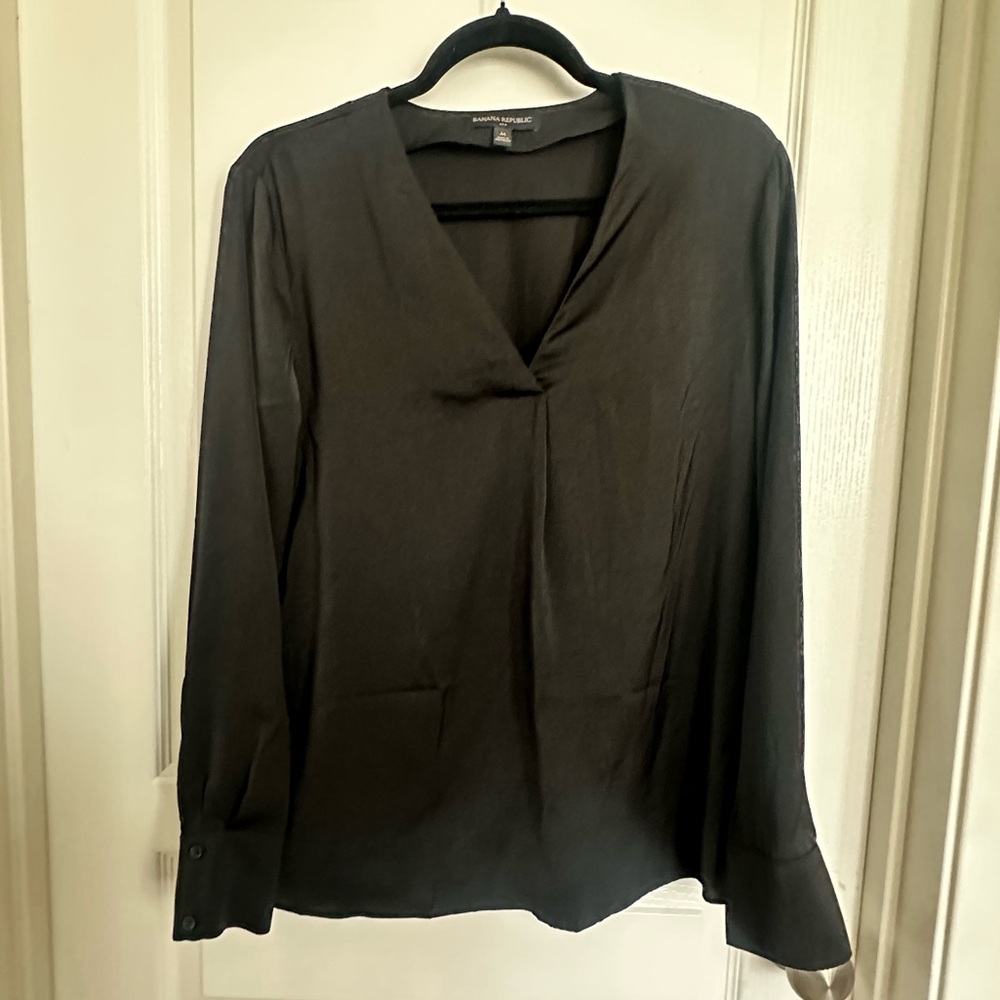 Banana Republic Long Sleeve Blouse Black Size Medium